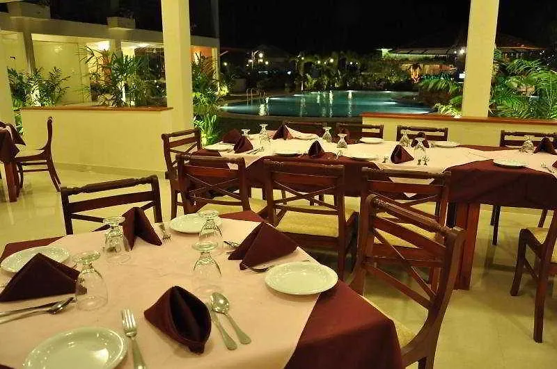 Avenra Garden Hotel Dalupotha